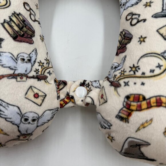 Wizarding World Harry Potter Neck Pillow Travel Airplane Glasses Books Broom Owl - Picture 4 of 9